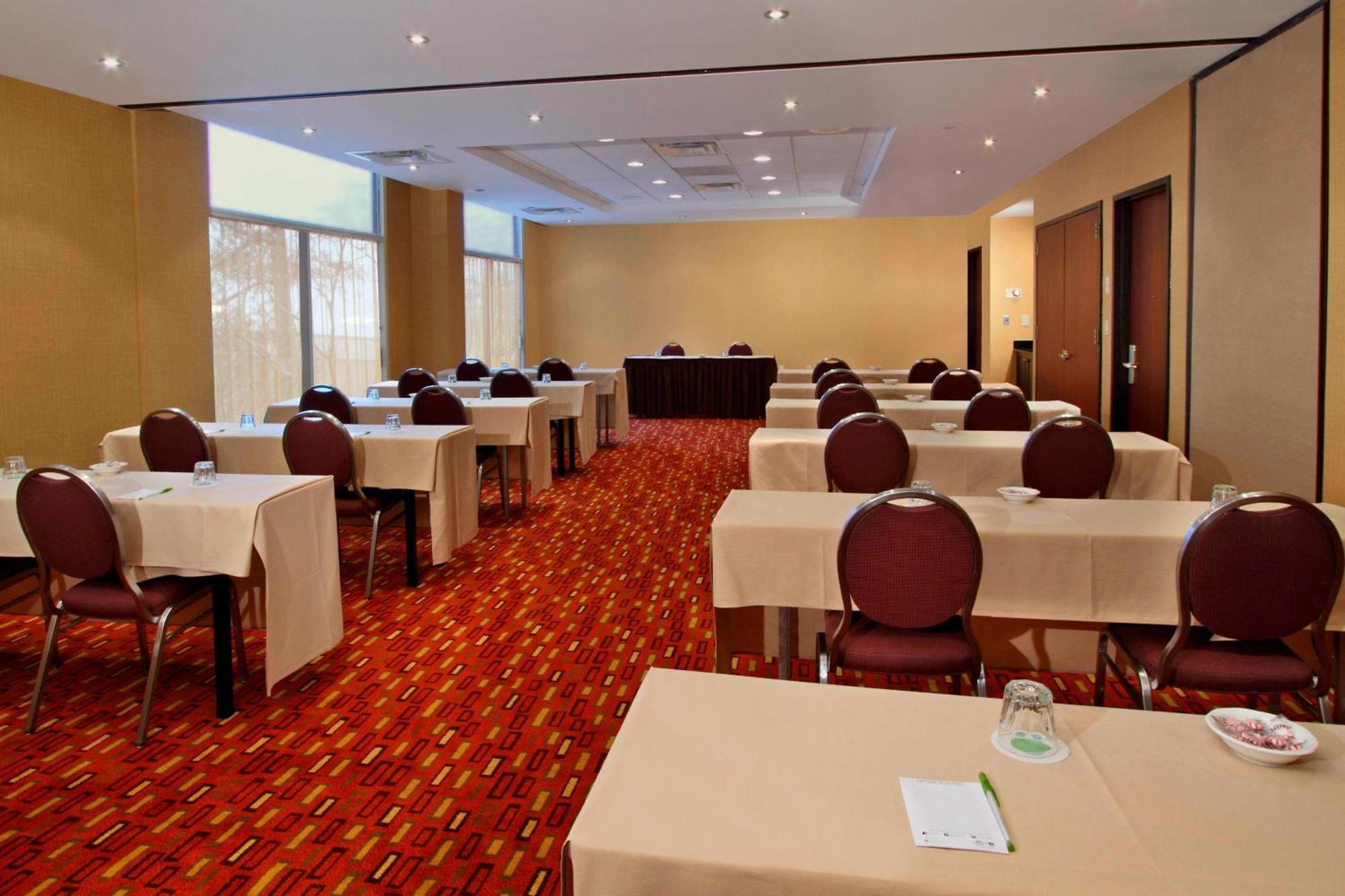 Courtyard By Marriott Lyndhurst/Meadowlands Екстериор снимка