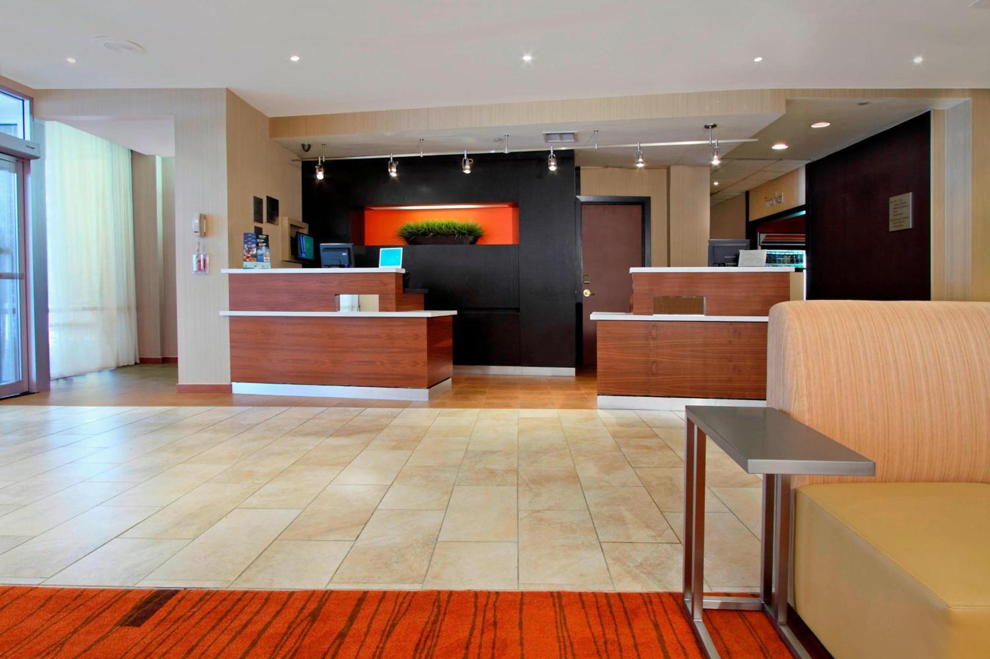 Courtyard By Marriott Lyndhurst/Meadowlands Екстериор снимка