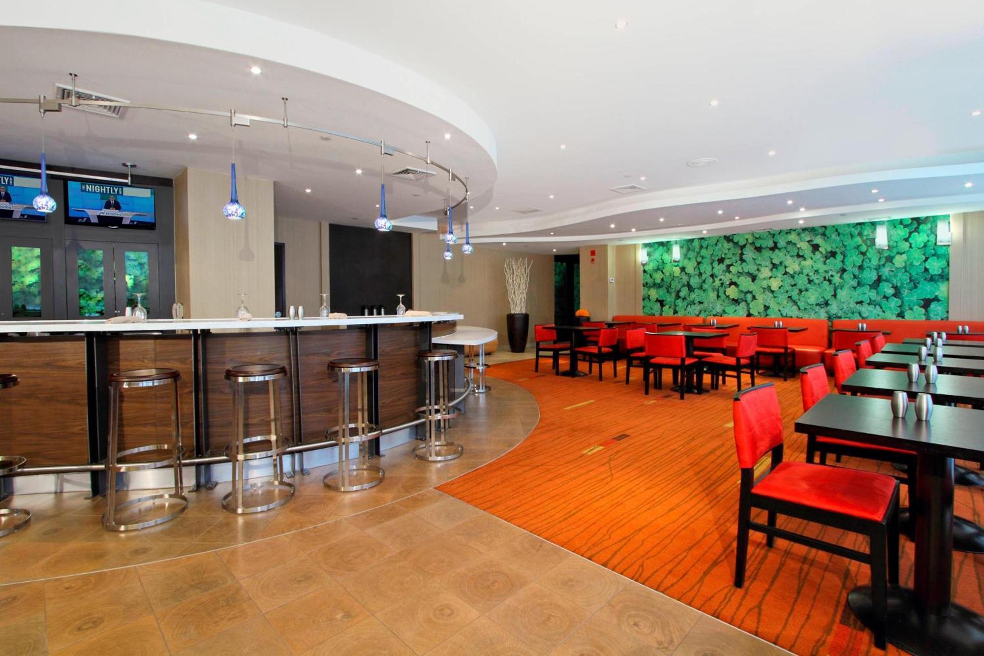 Courtyard By Marriott Lyndhurst/Meadowlands Екстериор снимка